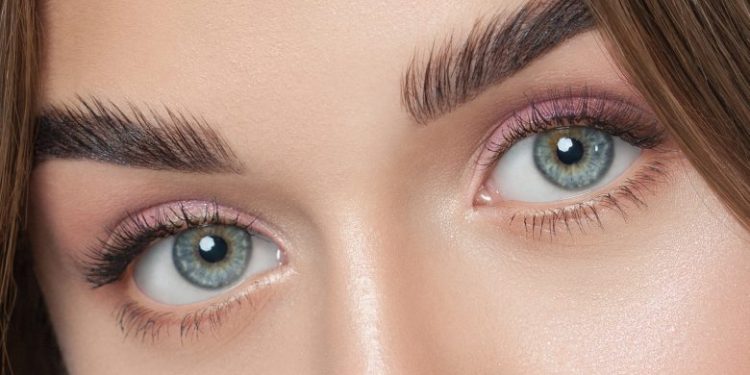 Careprost works with a natural eyelash enhancer